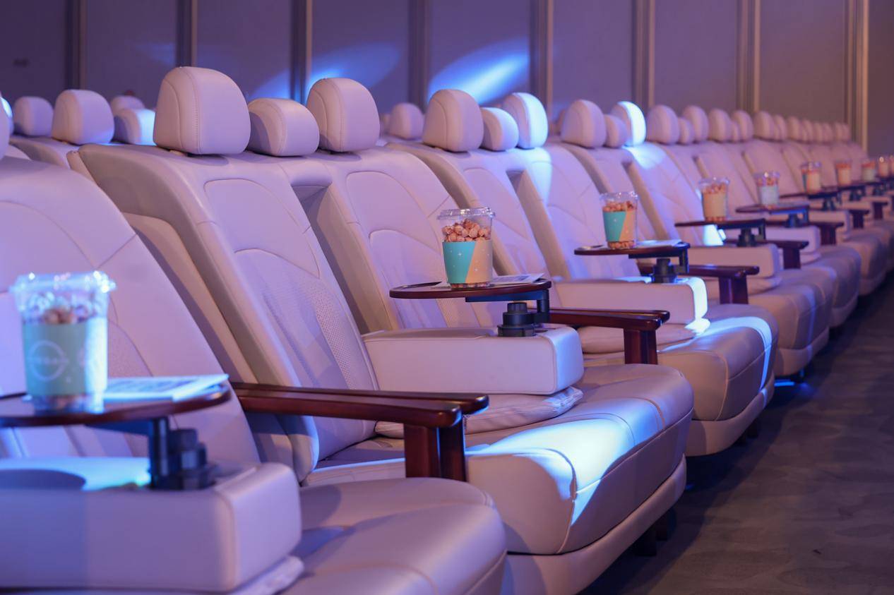 合資插混也掀桌,9.19萬起的東風日產N6,手握什么“王炸”?